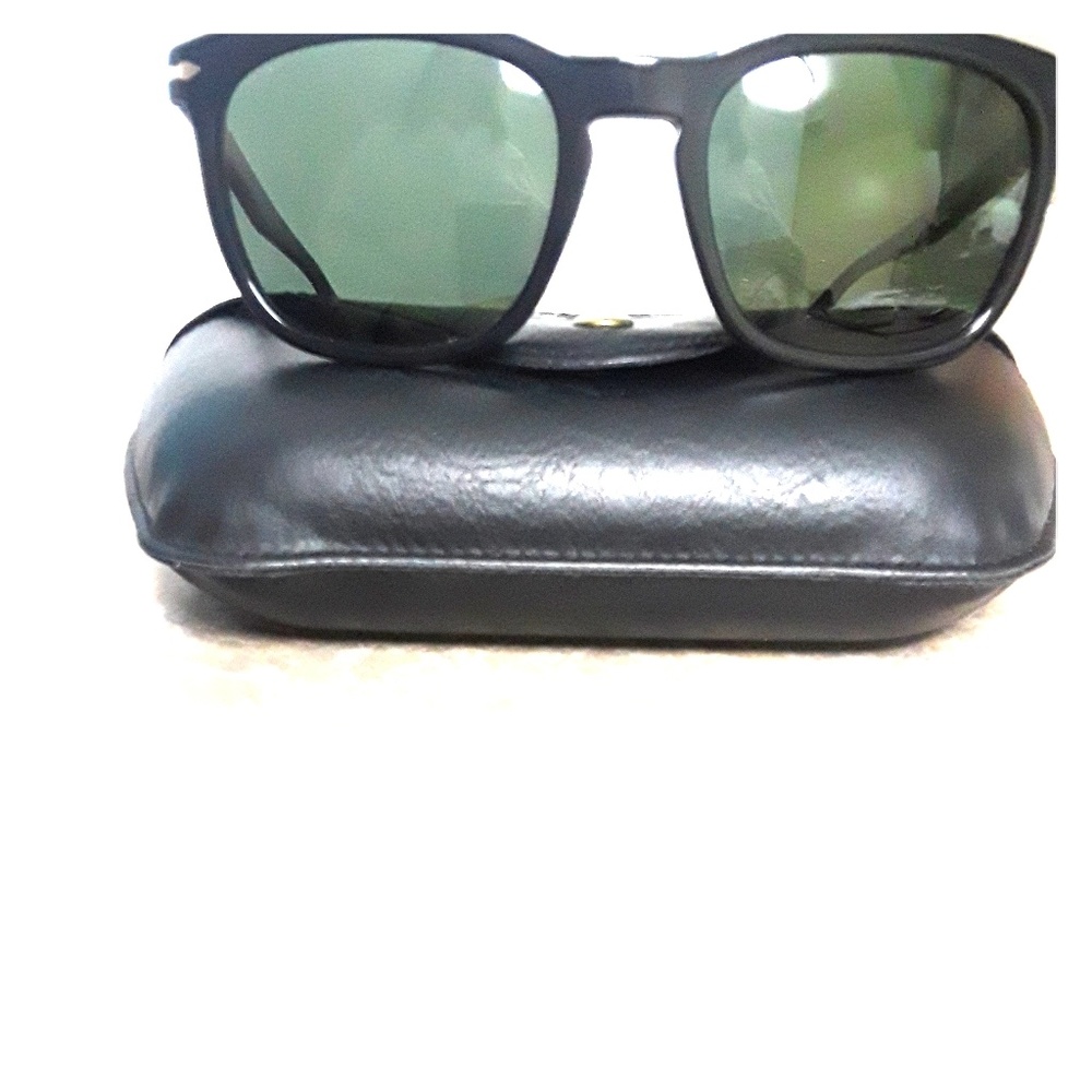 Sunglass